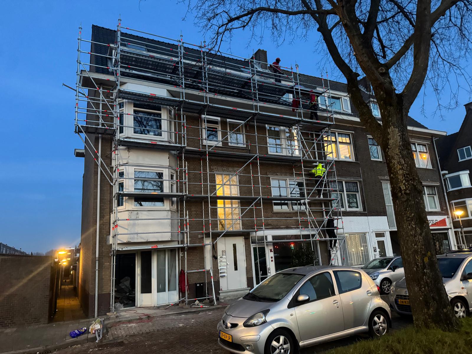 Zware metselsteiger voor metselwerk op hoogte in Eindhoven